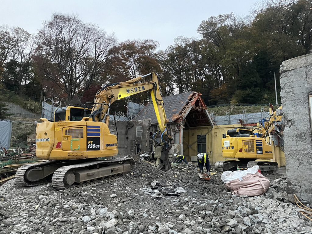 解体工事は三瑛工業にお任せください